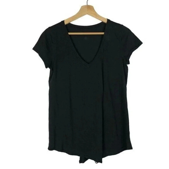Lululemon Black V-Neck Wrap Front Short Sleeve Athletic T-Shirt 6 - Picture 1 of 4